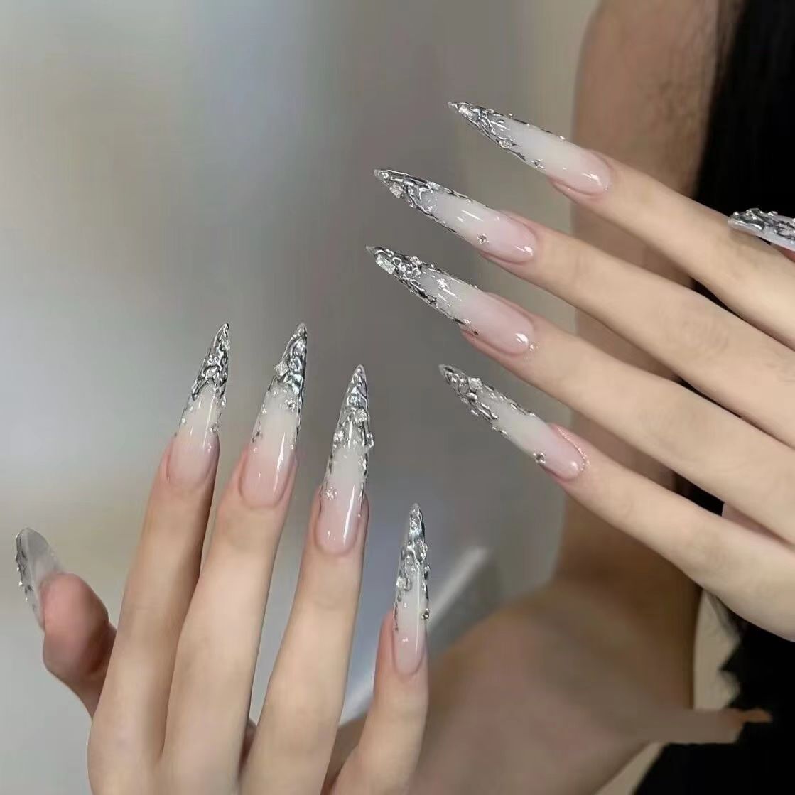 Press On Nail Set - Yk2 Emas Gradien Putih dan Berlian