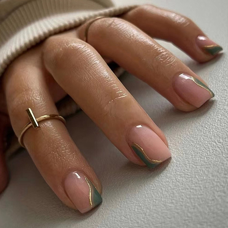 Kuku palsu pendek untuk wanita - Press On Nail Set ulasan dan harga